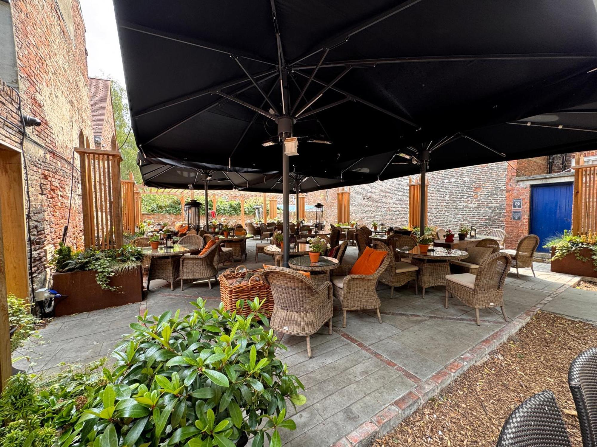 Guy Fawkes Inn — Photos 1